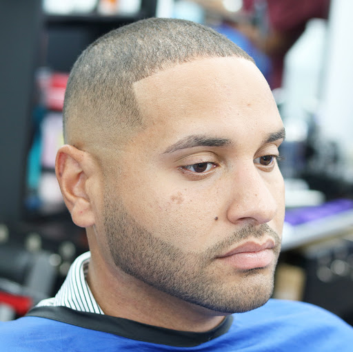 Barber Shop «4 Gentlemen Barbershop», reviews and photos, 12789 Waterford Lakes Pkwy #4, Orlando, FL 32828, USA