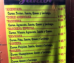 Hamburguesas al Carbon Junior photo