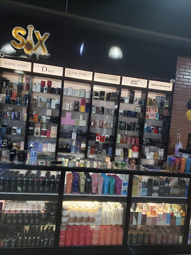 Logo da empresa - Six Parfum Contagem
