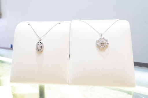 Jeweler «Village Jewelers», reviews and photos, 245 Main St, Seal Beach, CA 90740, USA