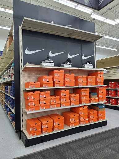 Sporting Goods Store «Academy Sports + Outdoors», reviews and photos, 3205 S MacArthur Dr, Alexandria, LA 71301, USA