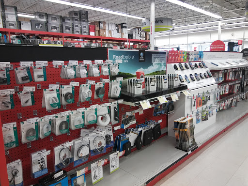 Office Supply Store «Staples», reviews and photos, 23131 Michigan Ave, Dearborn, MI 48124, USA