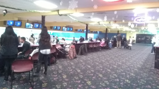 Bowling Alley «Mt Hood Lanes», reviews and photos, 2311 E Powell Blvd, Gresham, OR 97080, USA