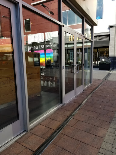 Shopping Mall «The Shops at Roosevelt Collection», reviews and photos, 150 W Roosevelt Rd, Chicago, IL 60605, USA