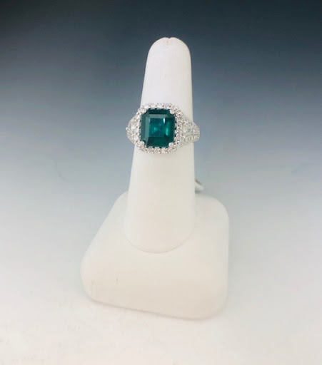 Jeweler «William Phelps Custom Jeweler», reviews and photos, 4380 Gulf Shore Blvd N #812, Naples, FL 34103, USA