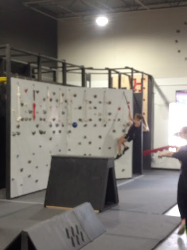 Gym «Gripz Gym», reviews and photos, 21421 Hilltop St #3, Southfield, MI 48033, USA