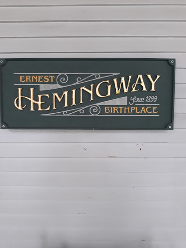 Tourist Attraction «Ernest Hemingway Birthplace», reviews and photos, 339 N Oak Park Ave, Oak Park, IL 60302, USA