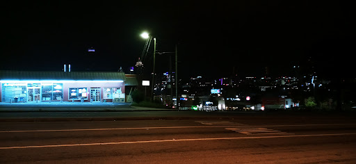 Liquor Store «Northside Drive Liquor Store», reviews and photos, 1341 Northside Dr NW, Atlanta, GA 30318, USA