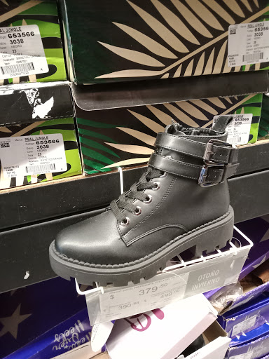 Stores to buy women's boots Leon