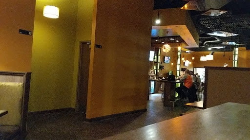 Asian Restaurant «Papaya Asian Kitchen & Bar», reviews and photos, 270 Miracle Mile Dr, Rochester, NY 14623, USA