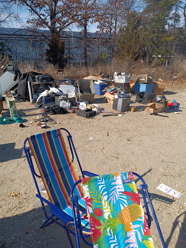 Flea Market «Collingwood Auction & Flea Market», reviews and photos, 1350 NJ-33, Farmingdale, NJ 07727, USA