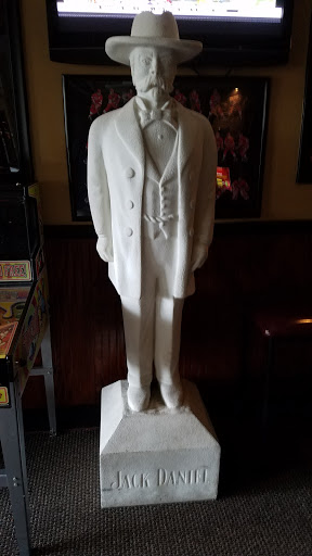 Bar & Grill «Rec Bowl», reviews and photos, 40 Crocker Blvd, Mt Clemens, MI 48043, USA