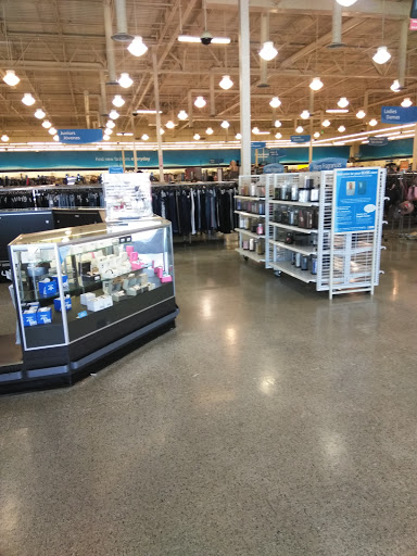 Home Improvement Store «The Home Depot», reviews and photos, 751 E Spring St, Signal Hill, CA 90755, USA