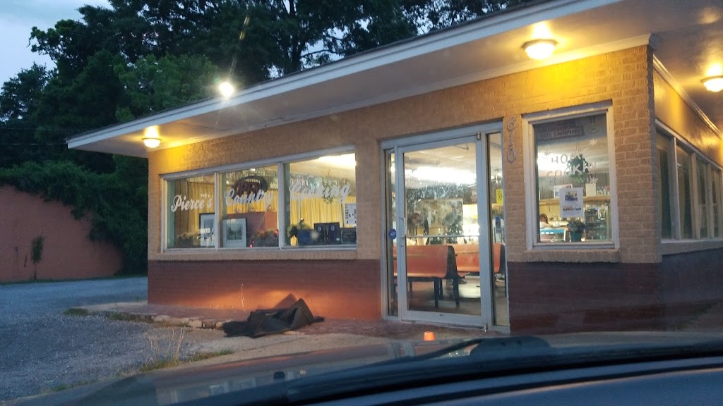 Pierce's Country Cooking 36105