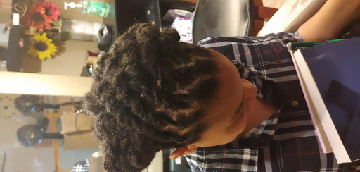 Hair Salon «Twisted Rootz Natural Hair Care Salon», reviews and photos, 2903 Oakland Ave, Greensboro, NC 27403, USA