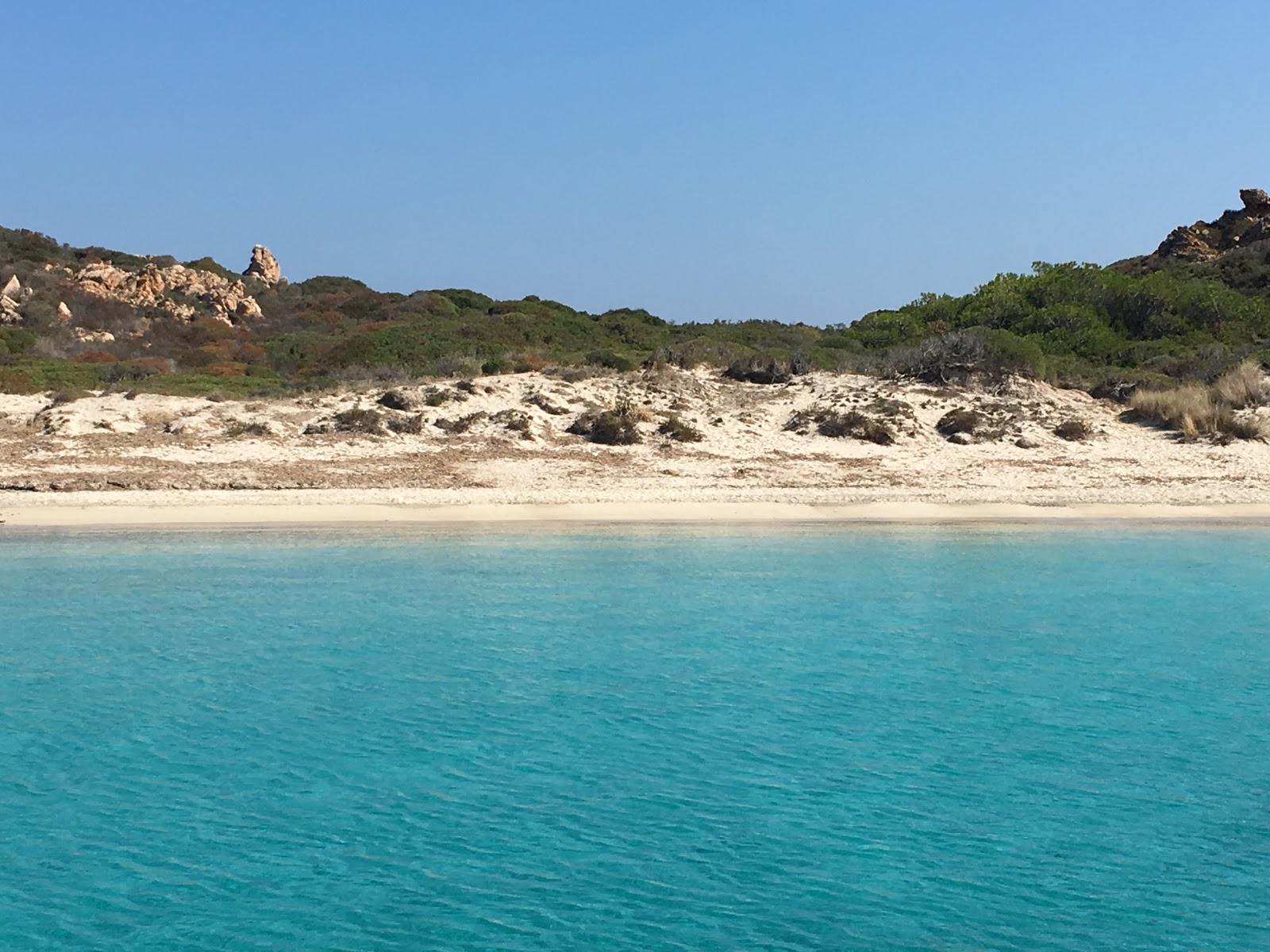 Foto van Mortorio Strand en zijn prachtige landschap