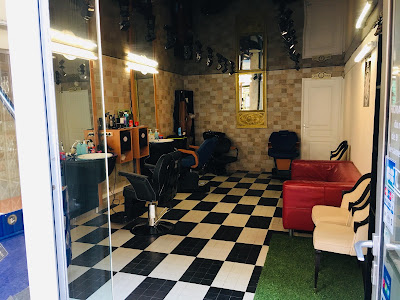 LE BARBIER DE MIRECOURT à Mirecourt