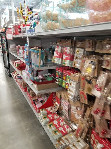 Home Goods Store «At Home», reviews and photos, 1811 N Dixie Hwy, Elizabethtown, KY 42701, USA