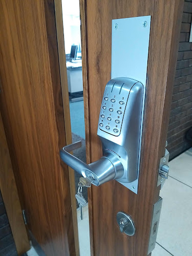 Reviews of Gosforth Lock and Safe in Newcastle upon Tyne - Locksmith