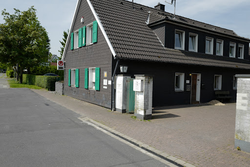 Dr. med. vet. Marion Wickert unter Burscheid, Nordrhein-Westfalen