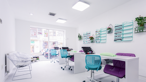 LILLY NAIL AND BEAUTY SALON LIVERPOOL