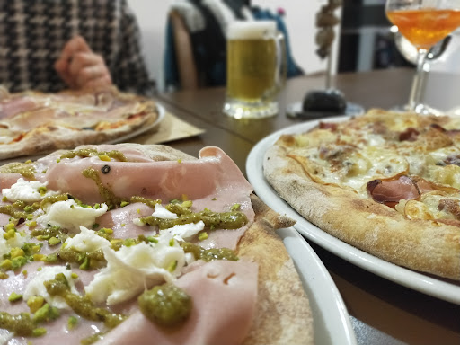 Hot Ice Pizza&Grill in Boville Ernica, Provincia di Frosinone