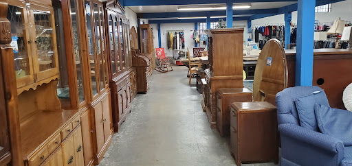 Thrift Store «St. Vincent de Paul Thrift Store», reviews and photos, 4009 S 56th St, Tacoma, WA 98409, USA