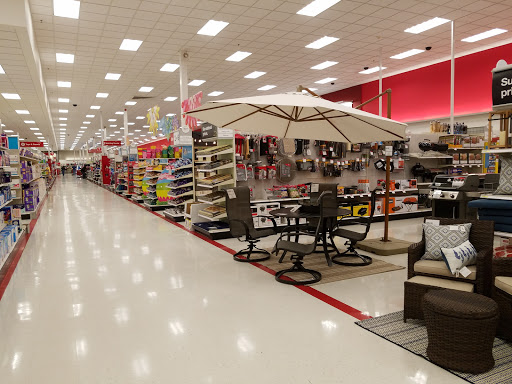 Department Store «Target», reviews and photos, 111 Pioneer Trail, Chaska, MN 55318, USA