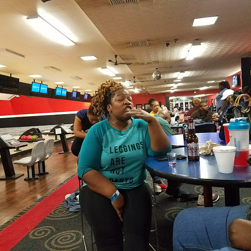 Bowling Alley «AMF Woodlawn Lanes», reviews and photos, 6410 Security Blvd, Baltimore, MD 21207, USA
