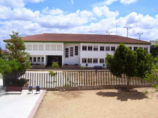 IES Puerta del Andevalo, Escuela secundaria en San Bartolomé de la Torre,Huelva