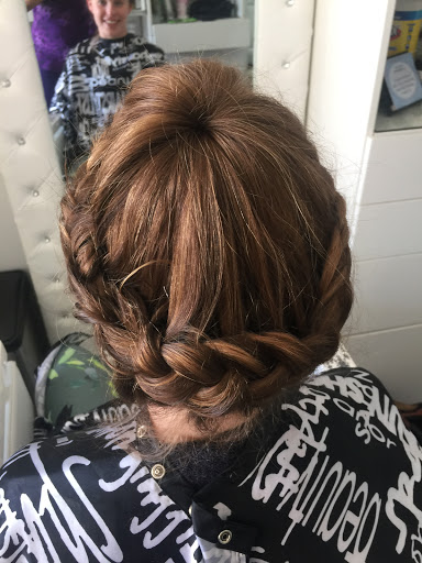 Hair Salon «Santa Monica Beauty Salon», reviews and photos, 1333 2nd St #27, Santa Monica, CA 90401, USA