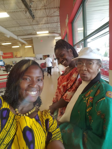 Grocery Store «Save-A-Lot», reviews and photos, 7240 S Stony Island Ave, Chicago, IL 60649, USA