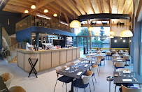 Atmosphère du Restaurant L'Éclat de Pierre à Saint-Didier-au-Mont-d'Or - n°11
