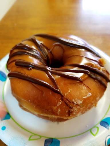Donut Shop «Sunrise Donuts and Sweets», reviews and photos, 4744 George Washington Memorial Hwy, Hayes, VA 23072, USA