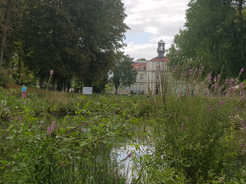 Château de Ladoucette à Drancy