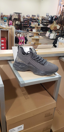 Shoe Store «DSW Designer Shoe Warehouse», reviews and photos, 13711 S Tamiami Trail, Fort Myers, FL 33912, USA