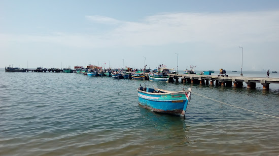 Tharuvai Kulam Beach