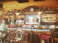 Atmosphère du Restaurant de grillades à l'américaine Old Wild West à La Chapelle-Saint-Aubin - n°16