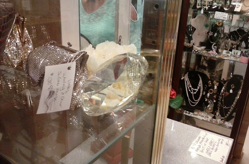 Flea Market «Fort Walton Beach Flea Market», reviews and photos, 125 Eglin Pkwy SE, Fort Walton Beach, FL 32548, USA