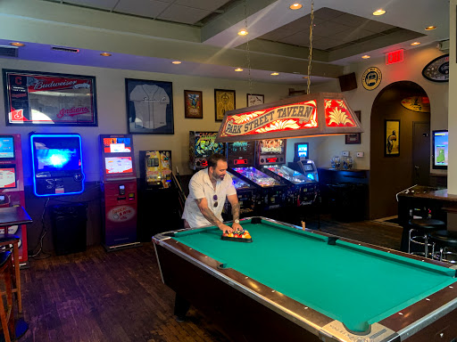 Bar «Park Street Tavern», reviews and photos, 501 Park St, Columbus, OH 43215, USA
