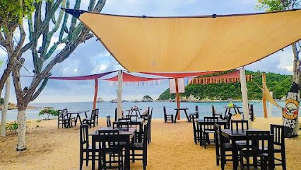 Restaurante Bar La Güerita - Bahía Riscalillo, T, Crucecita, Oax., Mexico