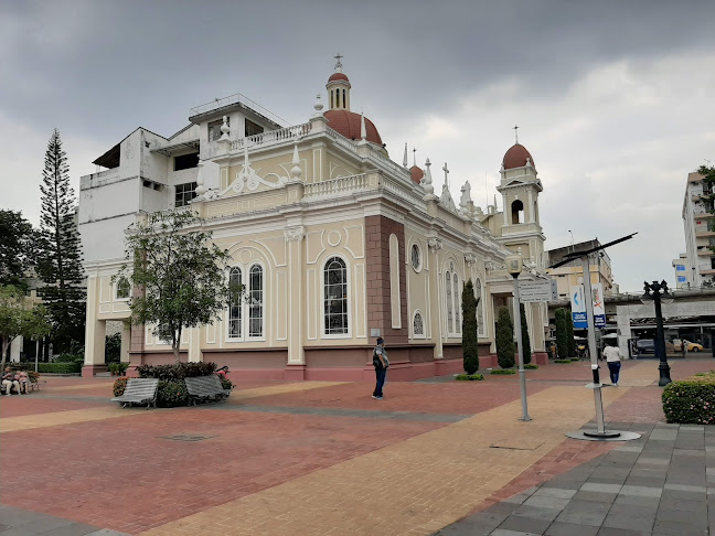 Iglesia Católica Rectoral San José | Guayaquil - Guayaquil