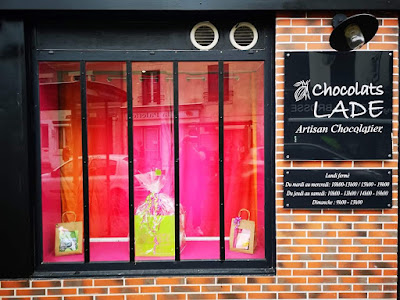 Inès de France, fournitures scolaires à Olivet
