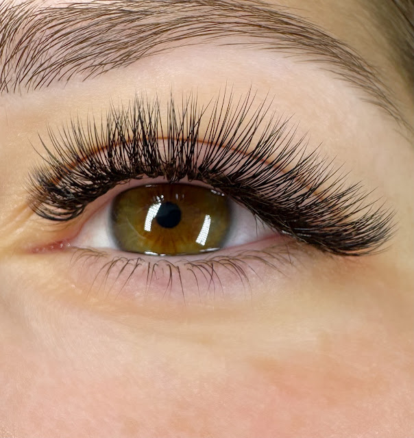 Lashed by Yulia: Lash and Wax studio