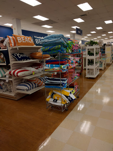 Department Store «Marshalls», reviews and photos, 625 W Edgar Rd, Linden, NJ 07036, USA