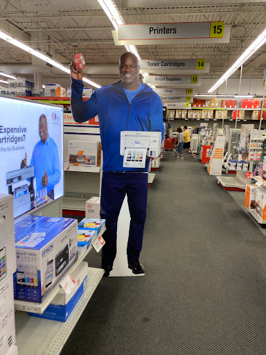 Office Supply Store «Staples», reviews and photos, 350 N Bedford Rd, Mt Kisco, NY 10549, USA