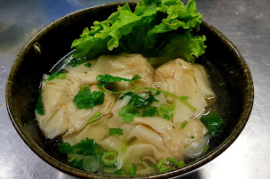 Photo n°62 de Wok Cantine à Saint-Ouen-sur-Seine ()