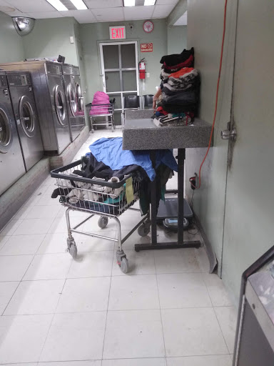 Laundry «JUQUILITA LAUNDRY & DELI», reviews and photos, 343 Broadway, Staten Island, NY 10310, USA