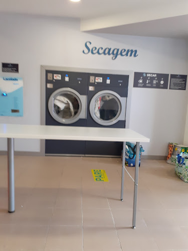 Lavandaria Self-service Clean Point - Loures