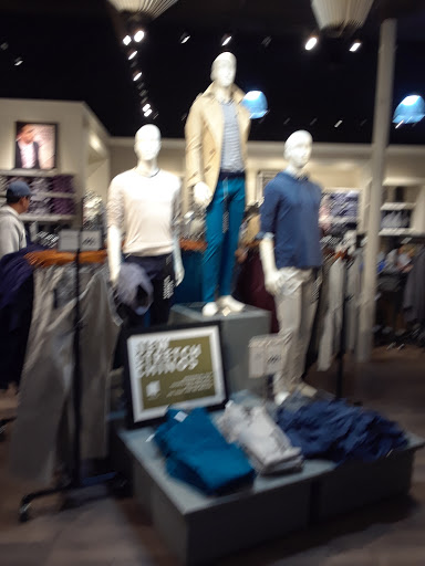 Clothing Store «Banana Republic Factory Store», reviews and photos, 100 Citadel Dr, Commerce, CA 90040, USA